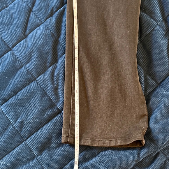 NYDJ Jeans Women’s Chocolate Brown leggings with Lift Tuck Technology - Picture 7 of 10